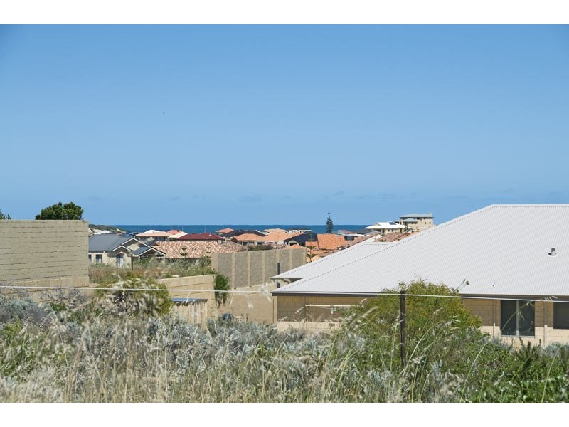 86 Baloo Crescent, Wannanup WA 6210