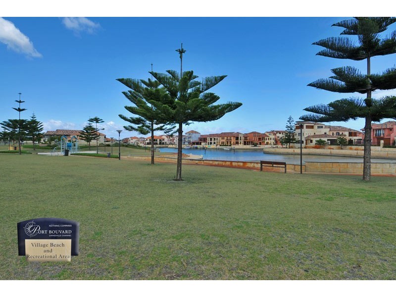 77 Baloo Crescent, Wannanup WA 6210