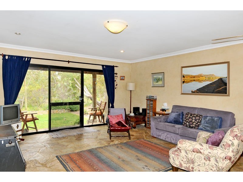 126 Riverland Drive, Stake Hill WA 6181
