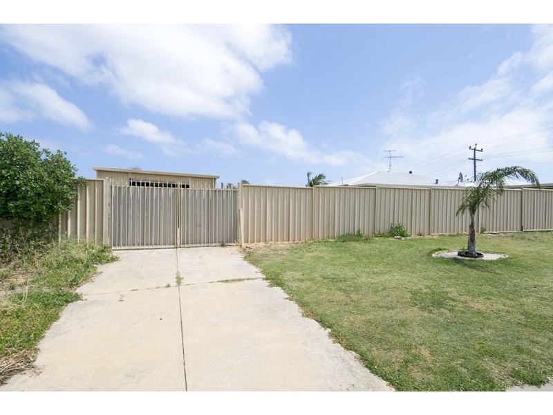 92 Mississippi Drive, Greenfields WA 6210