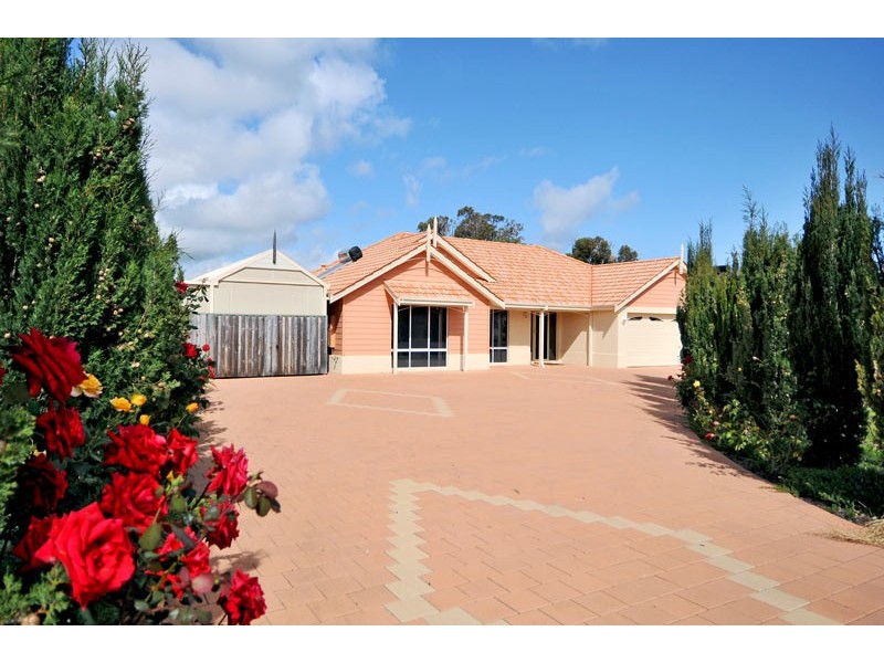 24 Beacham Street, Coodanup WA 6210