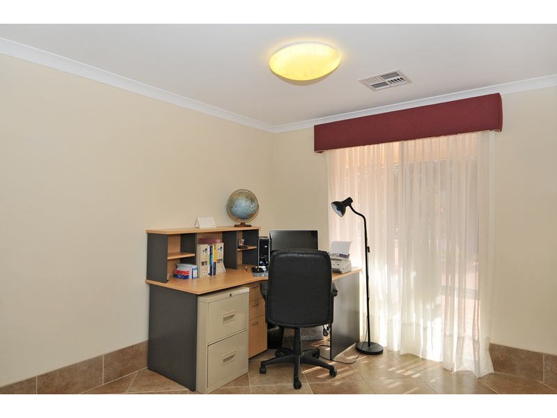 24 Beacham Street, Coodanup WA 6210