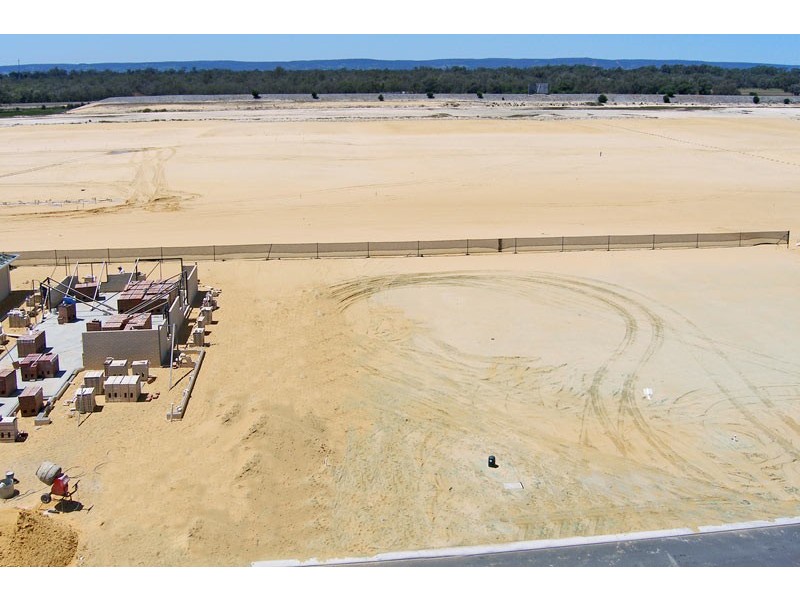 8 Fenians Pass, South Yunderup WA 6208