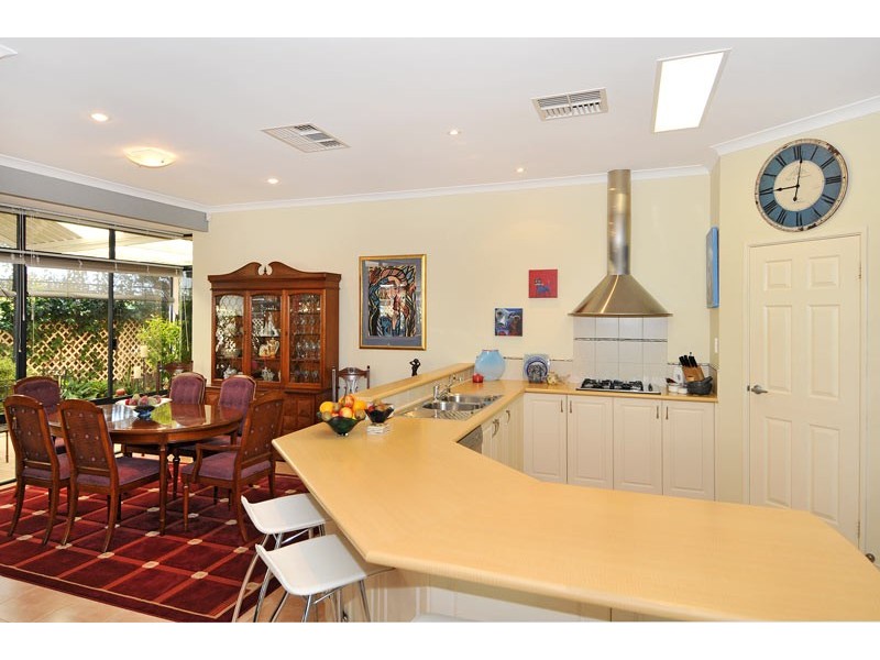 7 Onslow Court, Erskine WA 6210