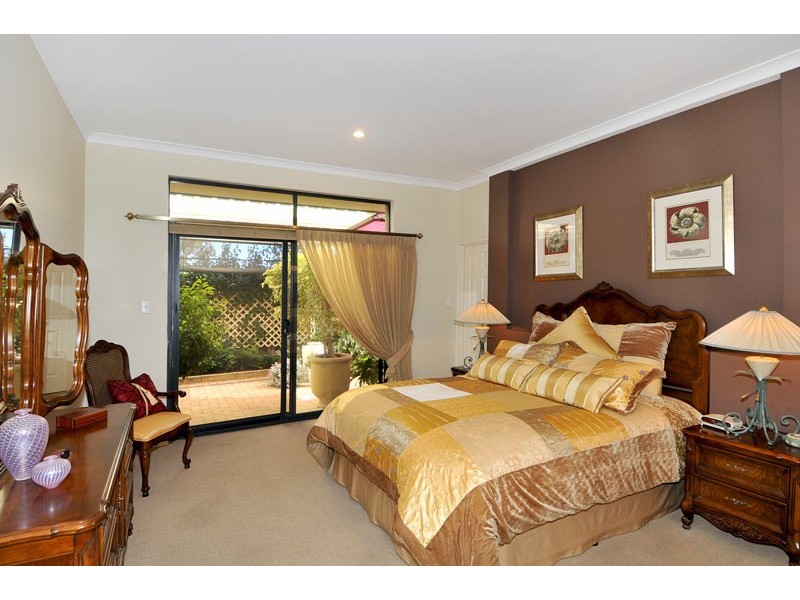 7 Onslow Court, Erskine WA 6210