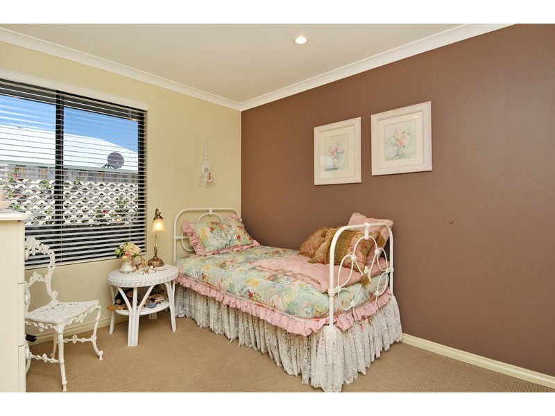 7 Onslow Court, Erskine WA 6210