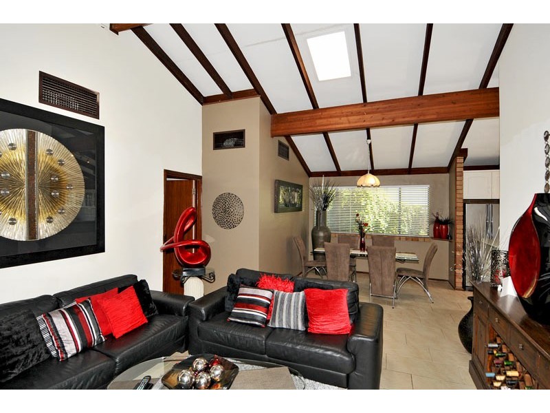 7 Barkley Place, Halls Head WA 6210