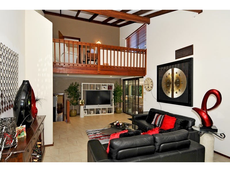 7 Barkley Place, Halls Head WA 6210