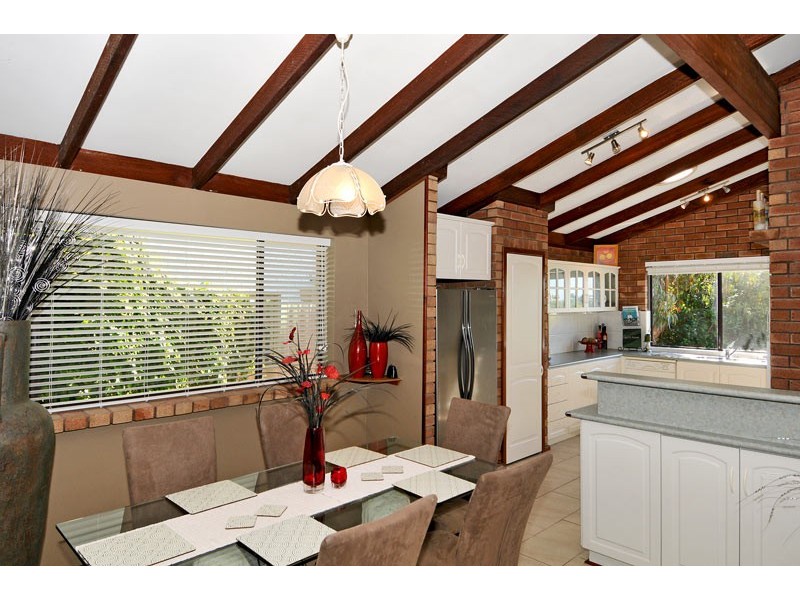 7 Barkley Place, Halls Head WA 6210