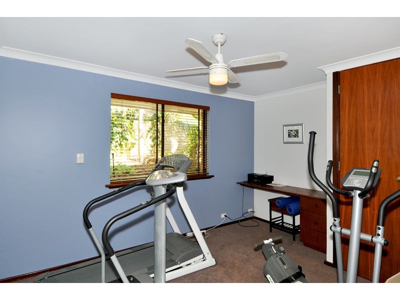 7 Barkley Place, Halls Head WA 6210