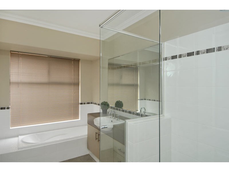 37 Tranquility Way, Halls Head WA 6210