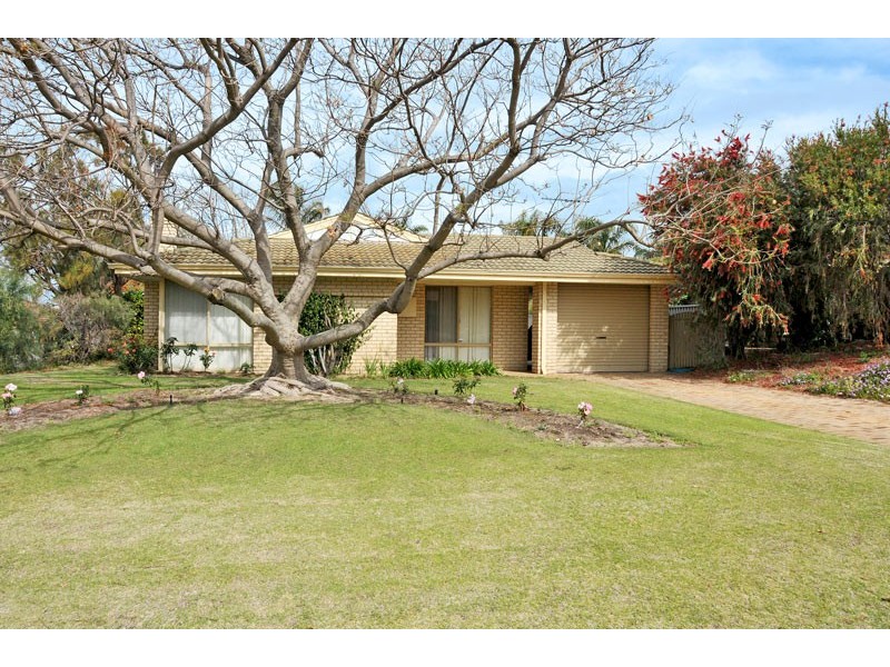 8 Mahogany Drive, Halls Head WA 6210