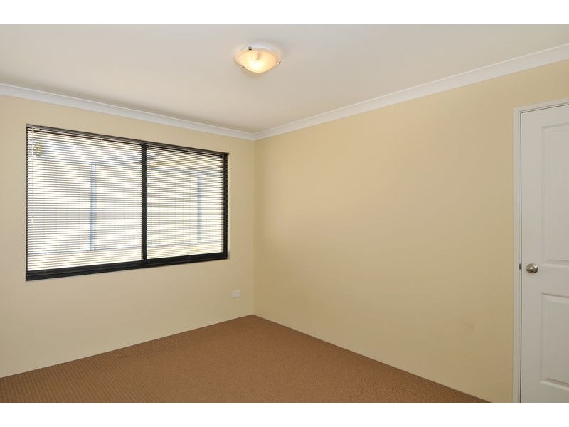 25 Jester Parkway, Meadow Springs WA 6210