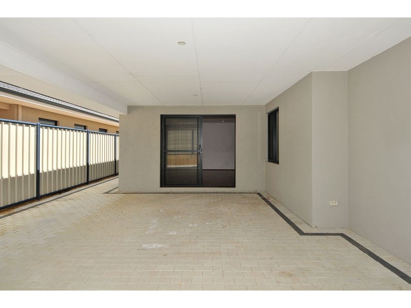 25 Jester Parkway, Meadow Springs WA 6210