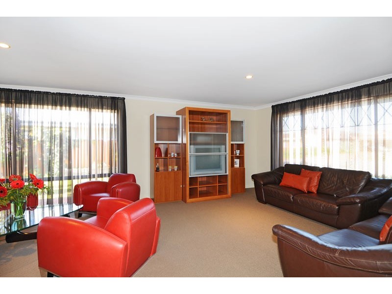 9 Piombino View, Secret Harbour WA 6173