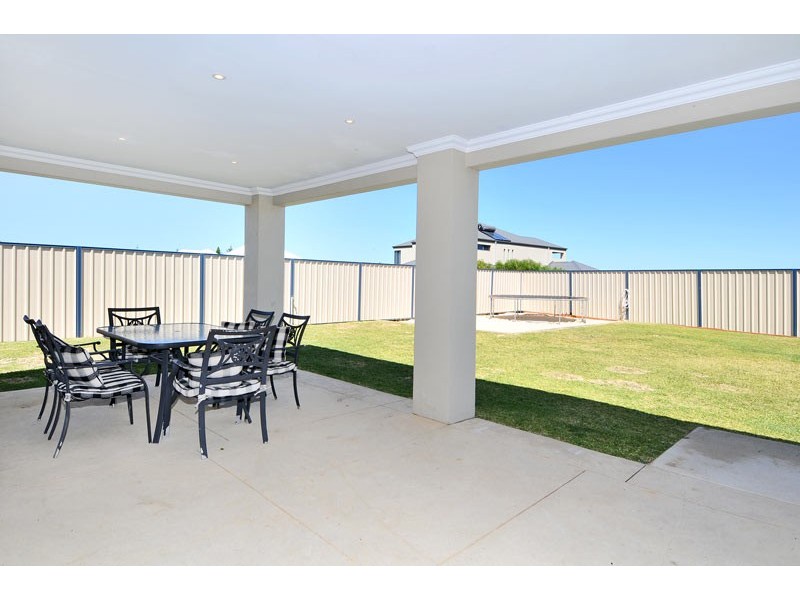 45 Indiana Parade, Singleton WA 6175