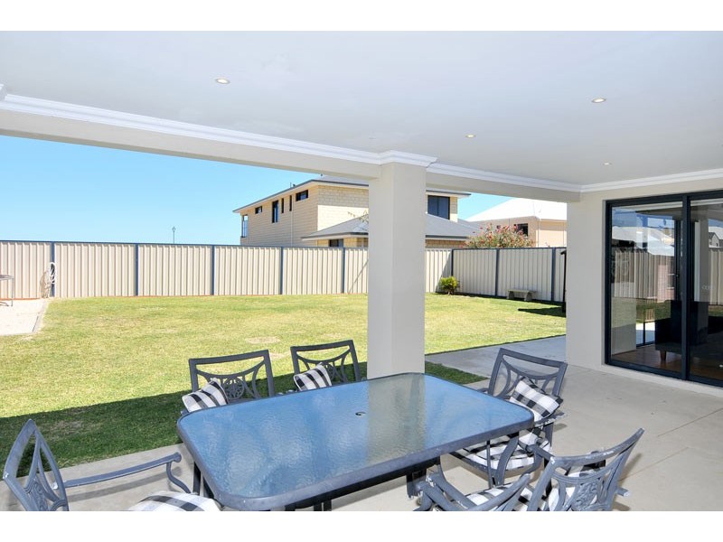 45 Indiana Parade, Singleton WA 6175