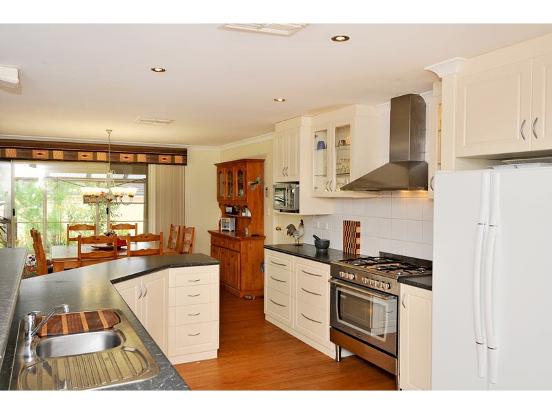 15 Palomino Place, Greenfields WA 6210