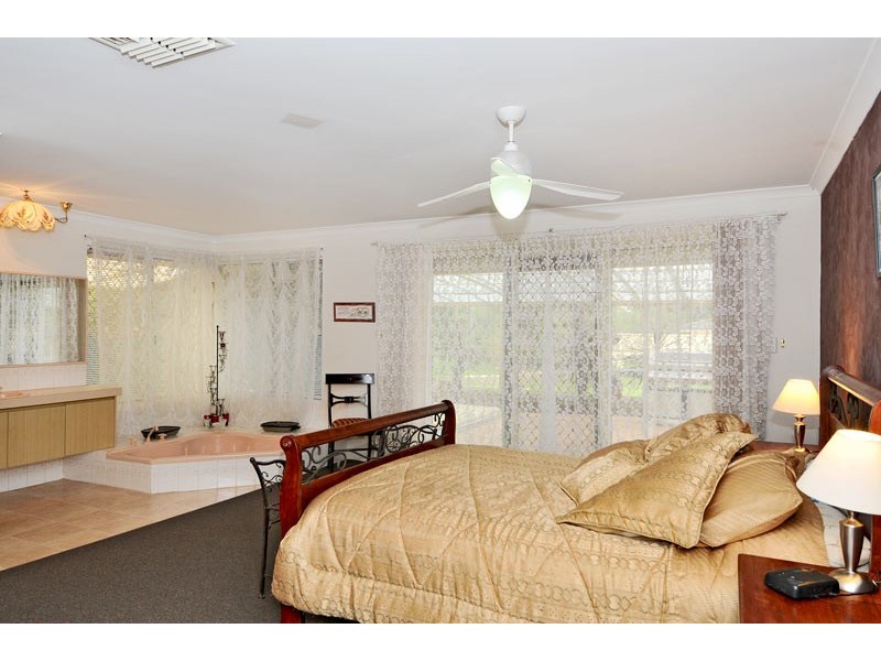 15 Palomino Place, Greenfields WA 6210