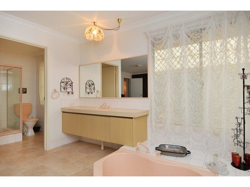 15 Palomino Place, Greenfields WA 6210