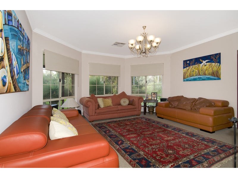 2 Woodsong Close, Falcon WA 6210