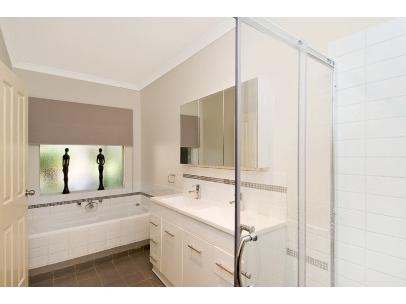 2 Woodsong Close, Falcon WA 6210