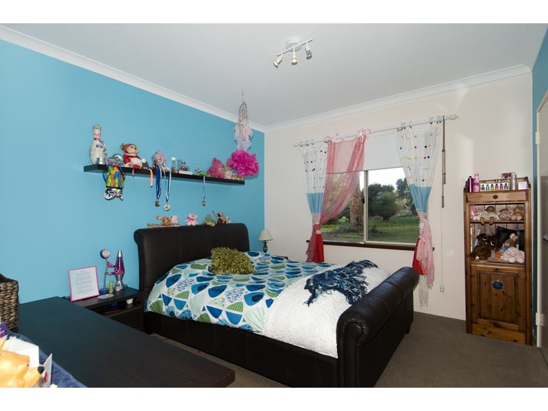 2 Woodsong Close, Falcon WA 6210