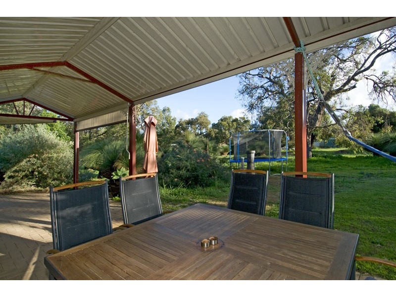 2 Woodsong Close, Falcon WA 6210