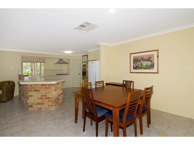 76 Ronsard Drive, San Remo WA 6210