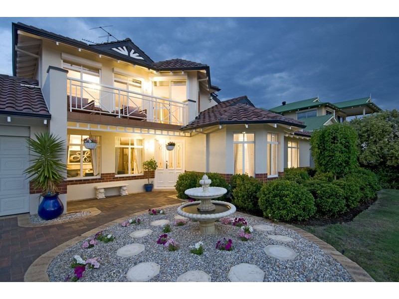 7 Ronsard Drive, San Remo WA 6210