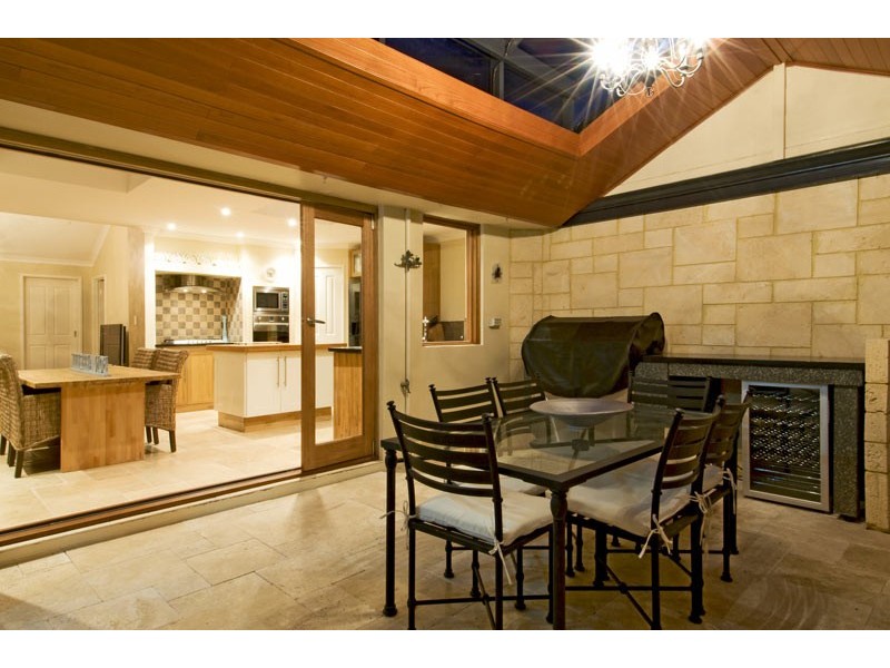 7 Ronsard Drive, San Remo WA 6210