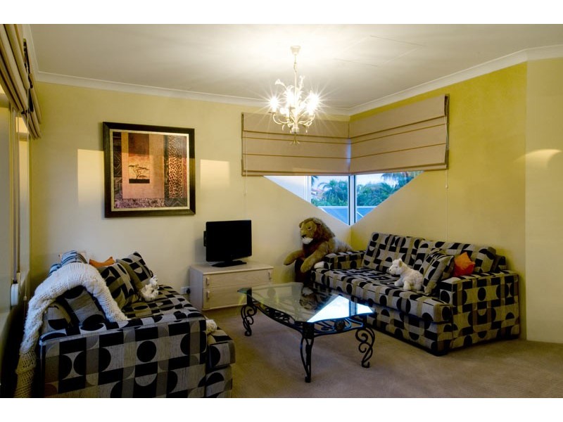 7 Ronsard Drive, San Remo WA 6210