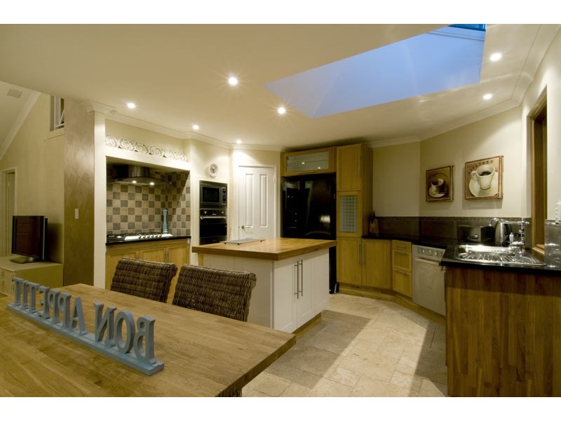 7 Ronsard Drive, San Remo WA 6210