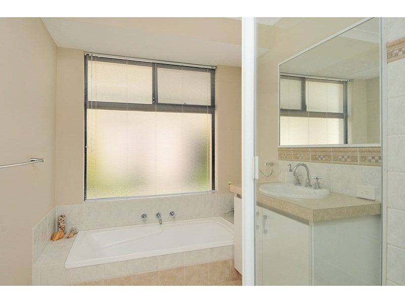 10 Altea Rise, Secret Harbour WA 6173