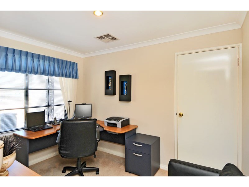 10 Altea Rise, Secret Harbour WA 6173