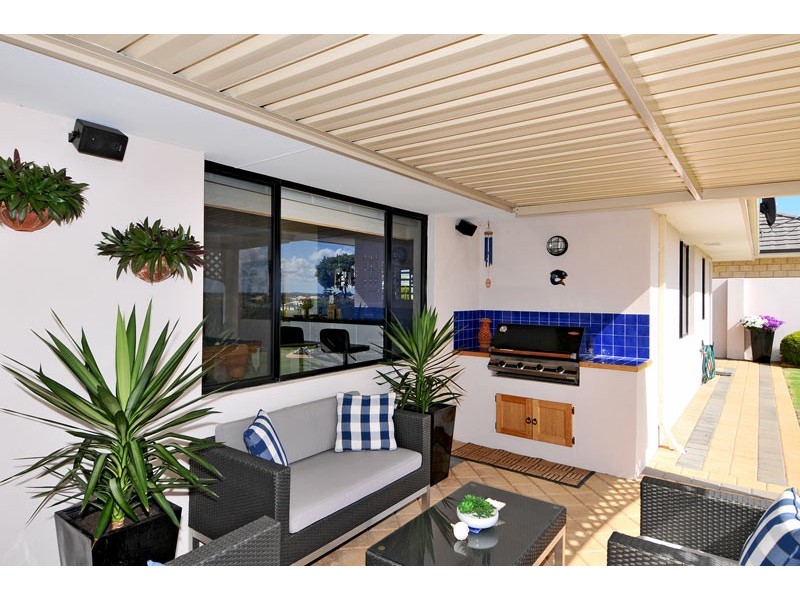 10 Altea Rise, Secret Harbour WA 6173