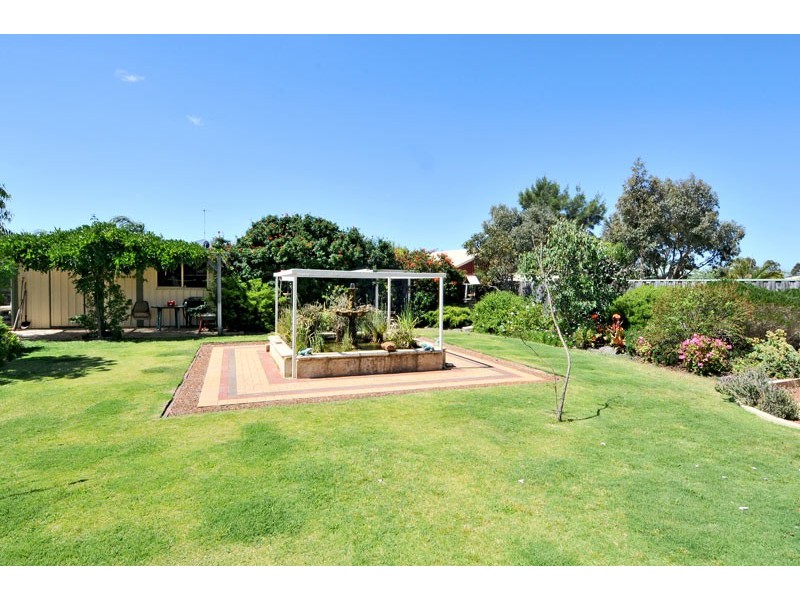 125 Midsummer Circle, Pinjarra WA 6208
