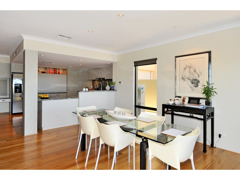 25 Conservation Loop, Erskine WA 6210