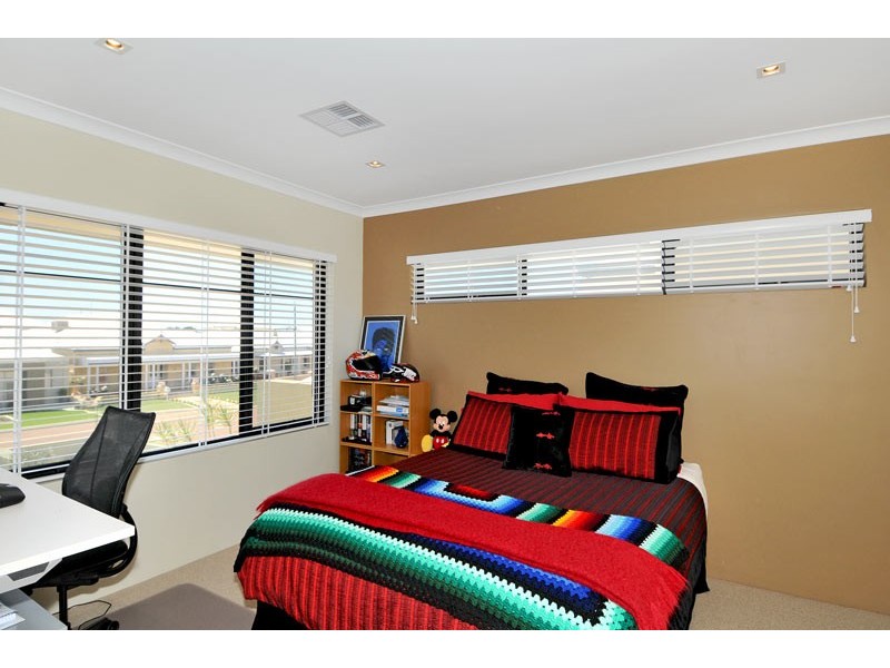 25 Conservation Loop, Erskine WA 6210