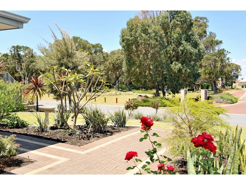 26 Carissa Turn, Halls Head WA 6210