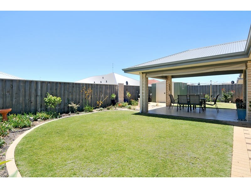 26 Carissa Turn, Halls Head WA 6210