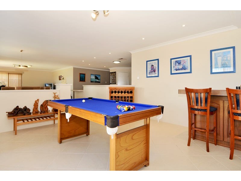 26 Carissa Turn, Halls Head WA 6210