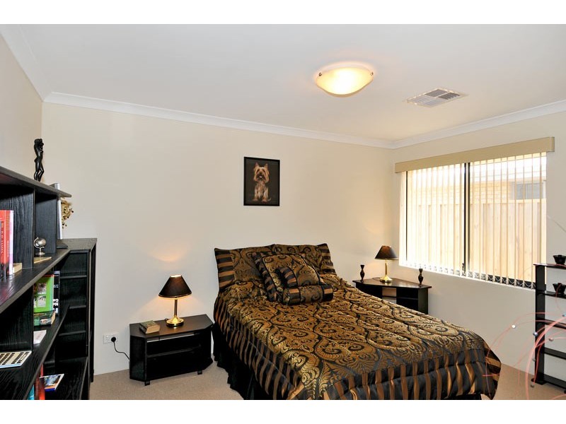 26 Carissa Turn, Halls Head WA 6210