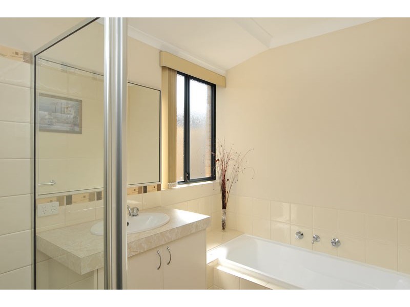 26 Carissa Turn, Halls Head WA 6210