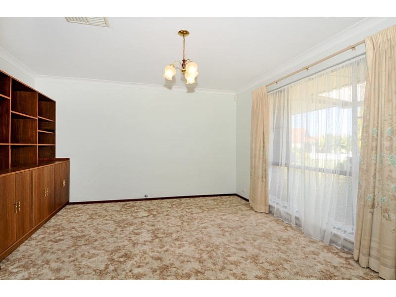 5 Yanmar Place, Mandurah WA 6210