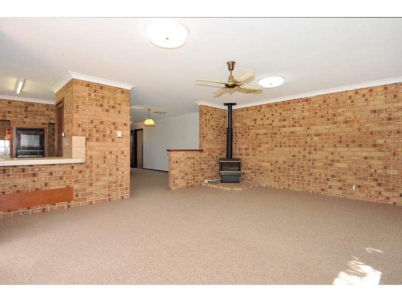 5 Yanmar Place, Mandurah WA 6210