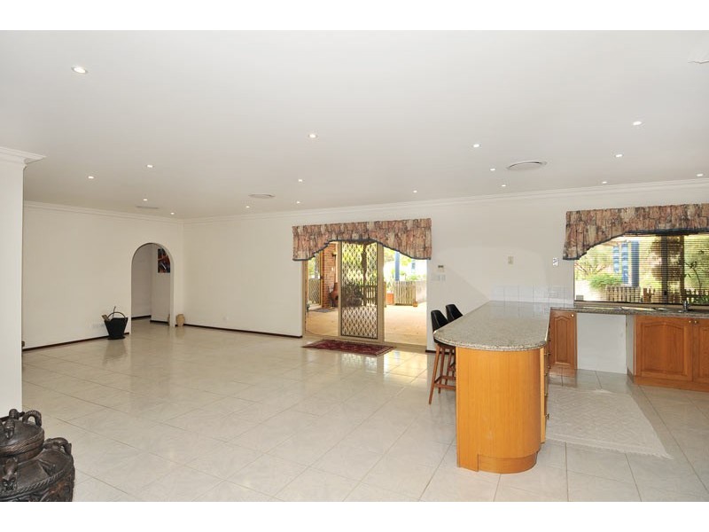 42 Nutbush Avenue, Falcon WA 6210