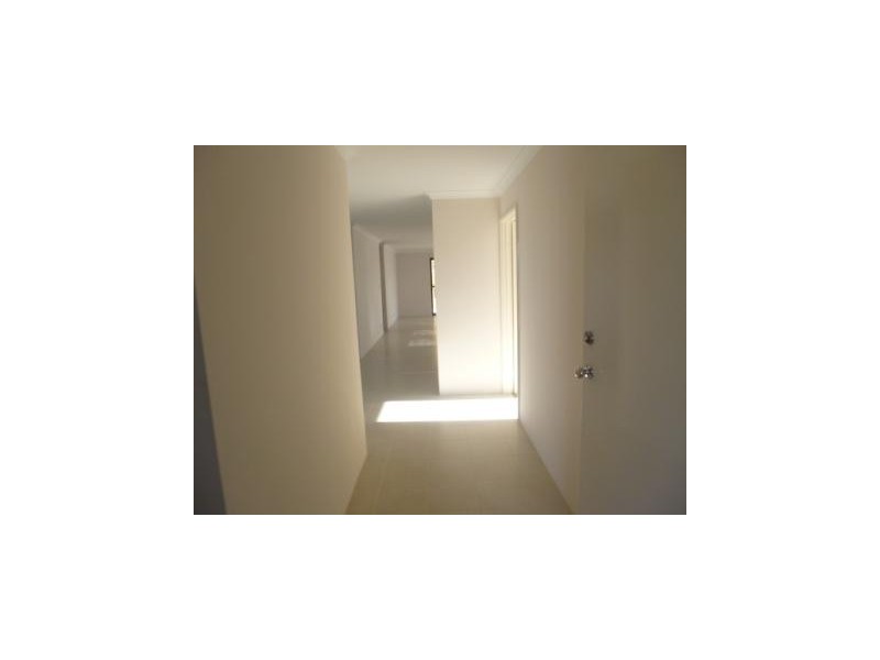 38 Lismore Ridge, Lakelands WA 6180