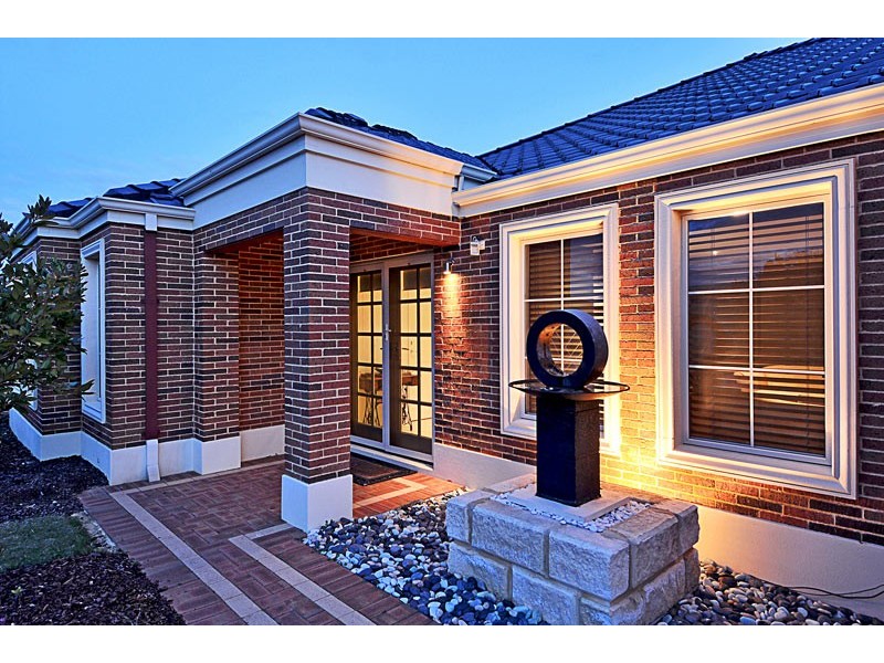 33 Lord Hobart Drive, Madora Bay WA 6210