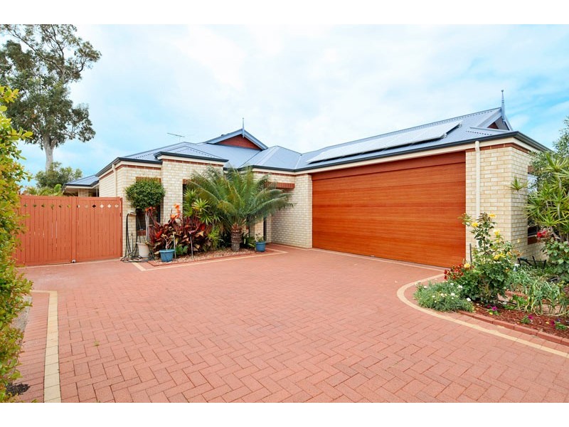 16 Dias Pass, Dudley Park WA 6210